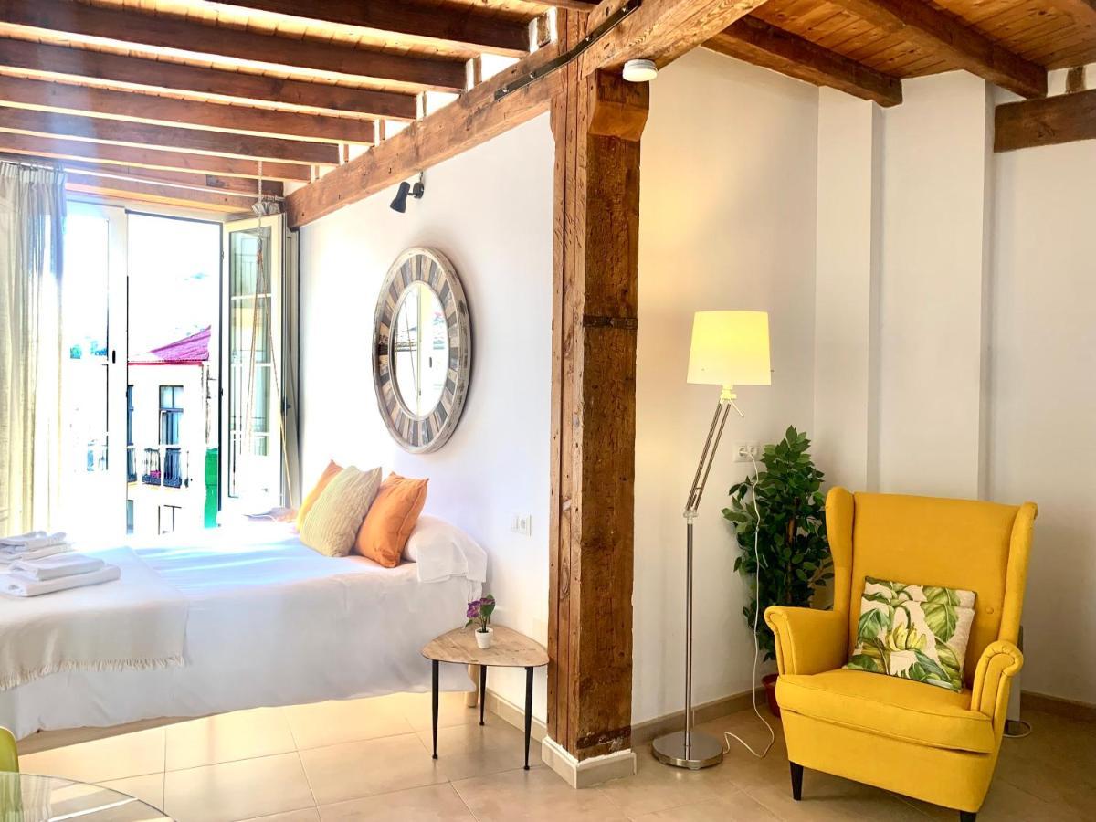 Homely Malaga Loft Gaona Centro Luaran gambar